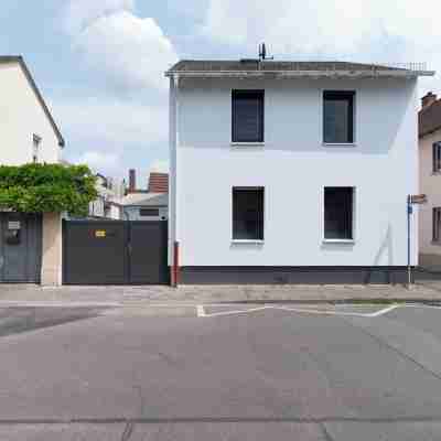House 756 Mainz - Design-Ferienhaus, 4 Schlafzimmer, 3 Bäder, Sauna & Kamin & Outdoorküche Hotel Exterior