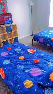 Fabulous 4-bedroom Condo 10min from Downtown Indy