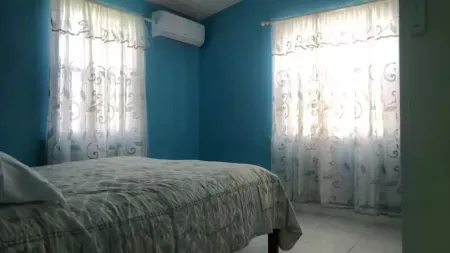 Charming house in terrific Long Bay with AC, WiFi Отели в г. Раби