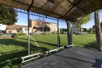 Renovated & Relaxing Historical Cortona Farmhouse