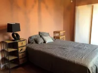 FAMILY HOME BETWEEN SEA AND COUNTRYSIDE Hotels in Blainville-sur-Mer