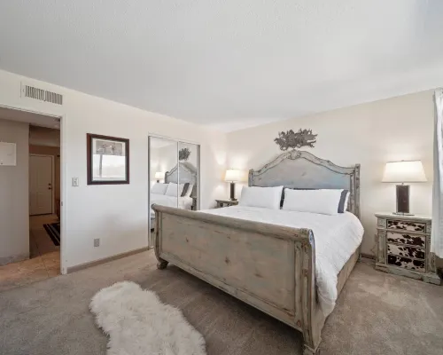 Charming Condo in Downtown Wickenburg - Walk to Events, Shopping and Dining Hotels in Wickenburg