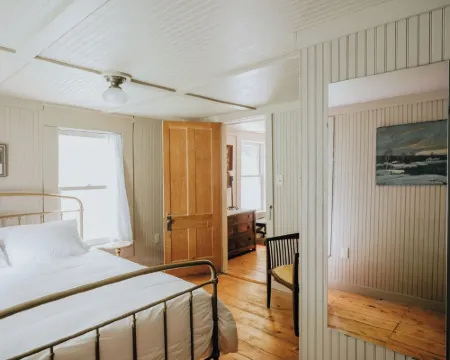 Historic farmhouse by the river in Keene, NY near Lake Placid & Whiteface Mt. Hotels in Keene