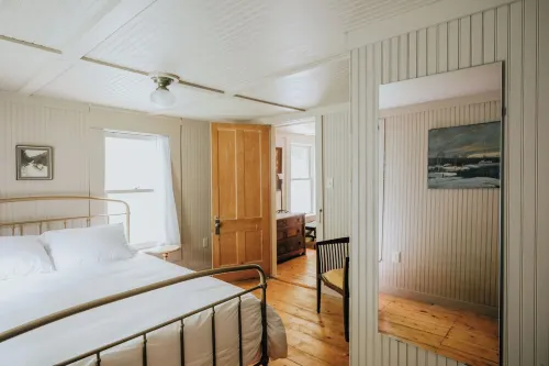 Historic farmhouse by the river in Keene, NY near Lake Placid & Whiteface Mt.