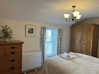 Stunning Flat St Just Near Lands End Coastal Walking & Nature watching Cornwall Hotels in St Just
