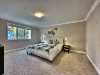 Walk to Grand Bend Main Beach | Sleeps 8 | Family Friendly | Heart of Grand Bend