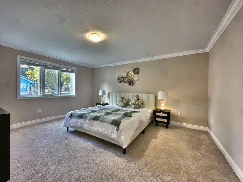 Walk to Grand Bend Main Beach | Sleeps 8 | Family Friendly | Heart of Grand Bend