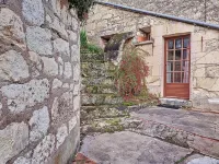 Semi-cave house MONTRICHARD(41) near Beauval and Chenonceaux zoos فنادق في Montrichard-Val-de-Cher