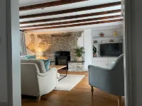 Cosy rural cottage, near incredible Pembrokeshire beaches Hotels in Saint Florence