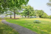 Greenview Inn Riverhead Hotels in Calverton