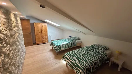 Luxury air-conditioned house with garden