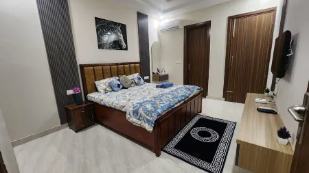 2-bedroom apartment in lovely Nabha with AC, WiFi. Enjoy your stay