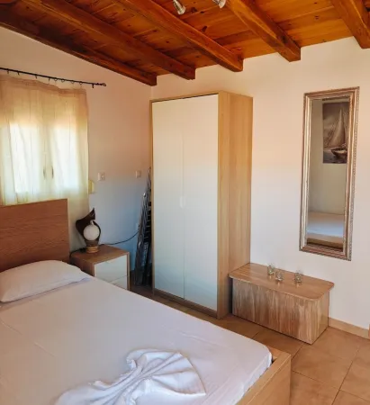 Small house in the heart of Skiathos