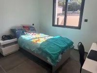 Villa with private pool in a quiet location 10 min from Avignon