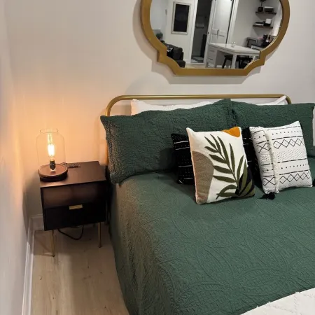 Cozy, new and modern guesthouse. Don’t get a hotel, get a VILLA!