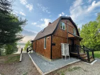 Charming lake front 2-bedroom cottage in serene Alexander with WiFi, AC