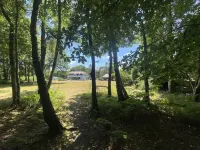 Little Seven Oaks is a one bedroom country retreat set in an ancient woodland.