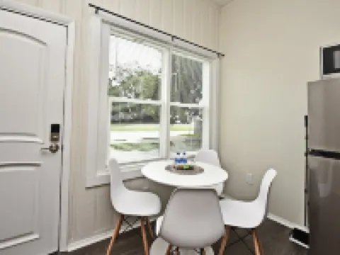 Chic Studio Apartment in Near Downtown Winter Garden Hotels in Winter Garden