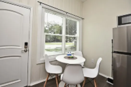 Chic Studio Apartment in Near Downtown Winter Garden Hotels in Winter Garden