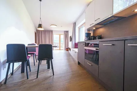 Seeapartments Kärntnerhof NEW apartments with fantastic lake view Отели в г. Гемайнде Вайссензее