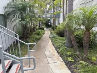 Welcoming One Bedroom Ground Floor condo with WiFi in charming Carpinteria Hotels in Carpinteria