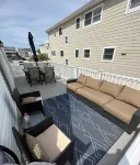 Perfect spot! Cape Cod -1 block to beach and bay with views!