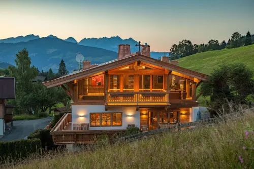 Beautiful chalet/ holiday home/in the mountains/ski slope of Kitzbühel