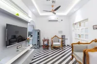 3 BHK Private villa with pool, WiFi, AC and Kitchen & Car Parking Hotel a Solim