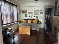 Charming bungalow in Arabi Các khách sạn ở Arabi