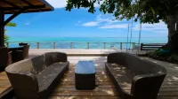 Villa Miti Vai by ENJOY VILLAS MOOREA / AC /8 pax /beach front