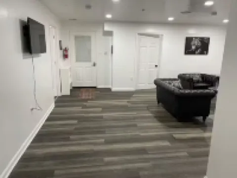 Movie Theater, Parking, 6 bdm, DC suburb 2 Kitchen 華盛頓堡酒店