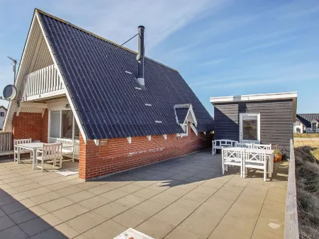 5 Person Holiday Home in Harboore-by Traum