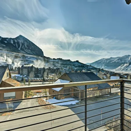 Crested Butte Townhome w/ Views - Steps to Lifts!