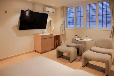 프롬에이치 에이스 호텔 by 아늑 유성온천 족욕체험장 주변 호텔