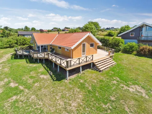 "Dagmar" - 300m from the Sea