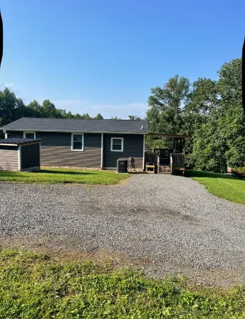 2-bedroom vacation home 11 minutes from The Andy Griffith Museum