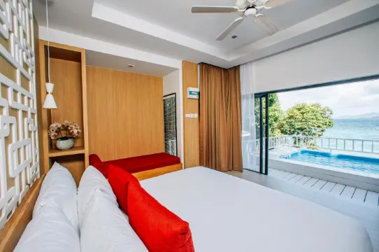 วิลล่าวิวทะเลหรูพร้อมสระว่ายน้ำส่วนตัว