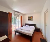 Jungle Hut- Annabelles Beach Apartments at Bernard Simao Calangute Hotel in zona नेओमीस सालों & स्पा, ले मरीडियन