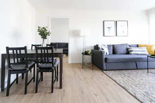 Modern Flat w Netflix Balcony top Location - Kitchenette