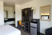 Motel 6 Roseville, MN - Minneapolis North Hotels in Roseville