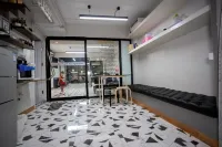 Pratunam Family House 2