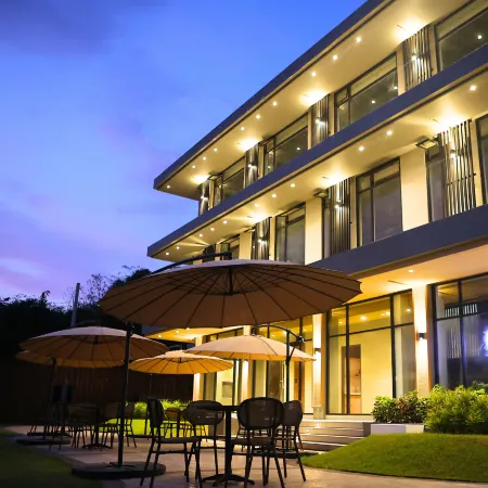 Aqua Fun Hotel Отели рядом с достопримечательностью «Camaya Aqua Fun Water Park»