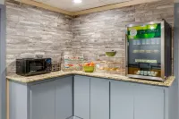Quality Inn & Suites Raleigh Durham Airport - Bữa sáng