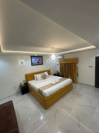 Maracana Luxury Hotel & Suites Отели рядом с достопримечательностью «ИИТА Форест Сентер»