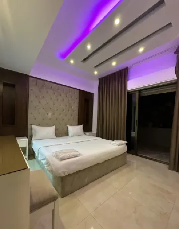 Jre Abdoun Rooftop 1Bedroom kh&sh 03 Hotels in 