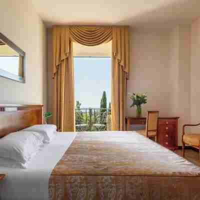 Excelsior Palace Hotel Rooms