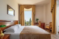 Excelsior Palace Hotel