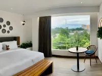 Hemangini Hotel Bandung Hotels near Tjendana Bistro