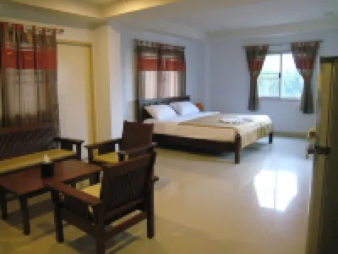 Pakchong Town Hotel