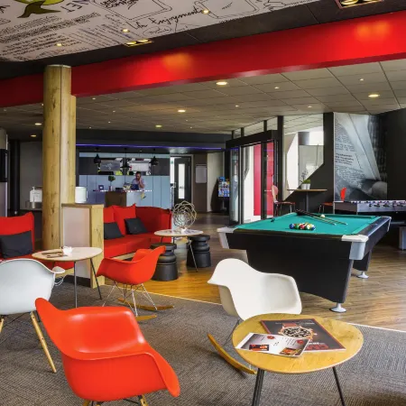 Ibis Lausanne Crissier Отели рядом с достопримечательностью «Пляж Види»